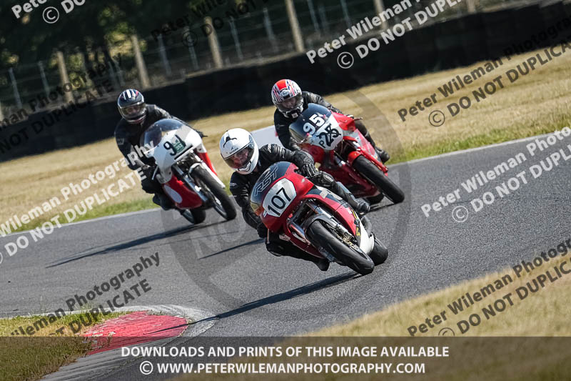 cadwell park;cadwell park photographs;cadwell trackday photographs;enduro digital images;event digital images;eventdigitalimages;peter wileman photography;racing digital images;trackday digital images;trackday photos